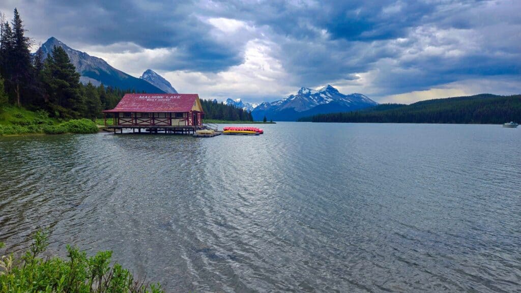 Maligne Lake Jasper National Park