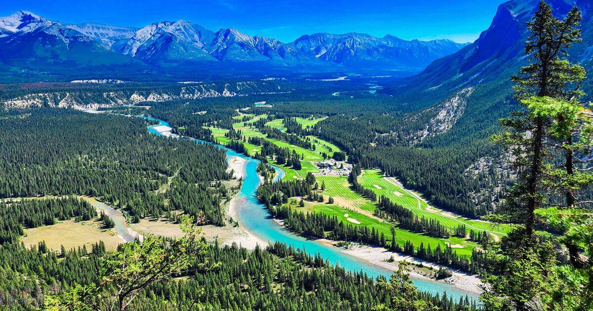 Tunnel Mountain - View to back side